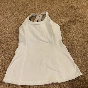 Lululemon tennis shirt with built in bra